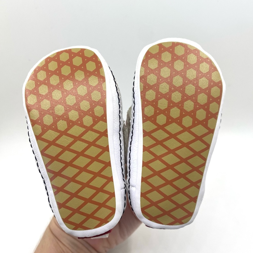 Crib Vans - Picture 7 of 7